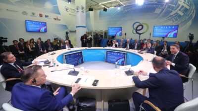 Enerji ve Tabii Kaynaklar Bakanı Alparslan Bayraktar, dünya genelinde elektrifikasyon