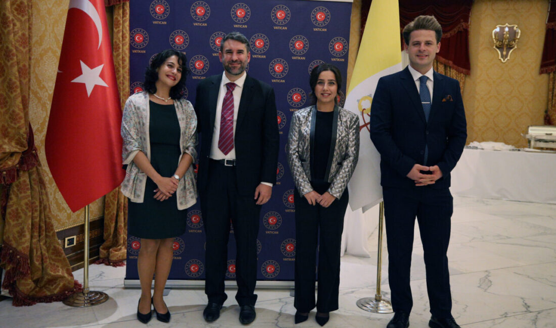 Türkiye Cumhuriyeti'nin kuruluşunun 102. yıl dönümü dolayısıyla Türkiye'nin Vatikan Büyükelçiliği