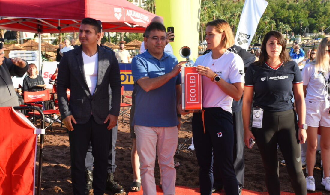  Muğla'nın Marmaris ilçesinde düzenlenen 25. Uluslararası Arena AquaChallenge Yüzme Şampiyonası