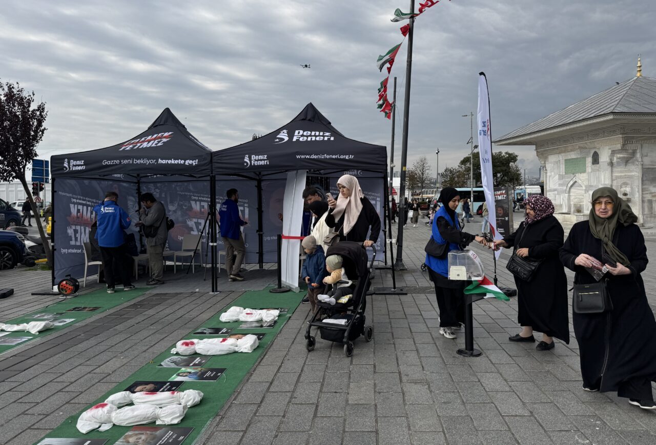 Deniz Feneri Derneğince, Gazze'deki insanlık dramına dikkati çekmek ve mazlumların