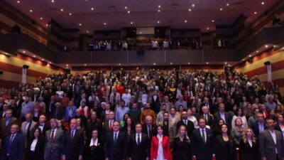 Türkiye'nin ilk kadın valisi Lale Aytaman'ın hayatının anlatıldığı "Vali Hanım"