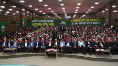 Hür Dava Partisince (HÜDA PAR) Van'da düzenlenen "Kürt Meselesine İnsani