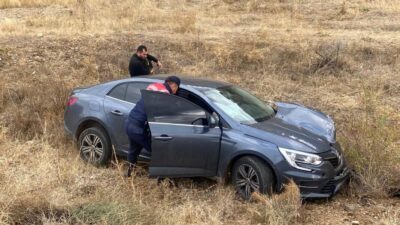Yozgat'ın Saraykent ilçesinde iki otomobilin çarpışması sonucu 1 kişi öldü,
