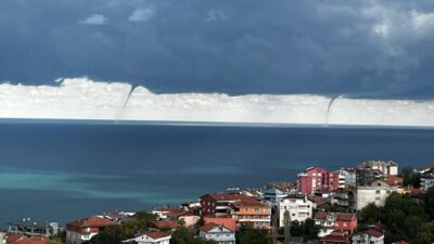 Zonguldak'ta denizde oluşan hortum cep telefonu kameralarıyla görüntülendi.