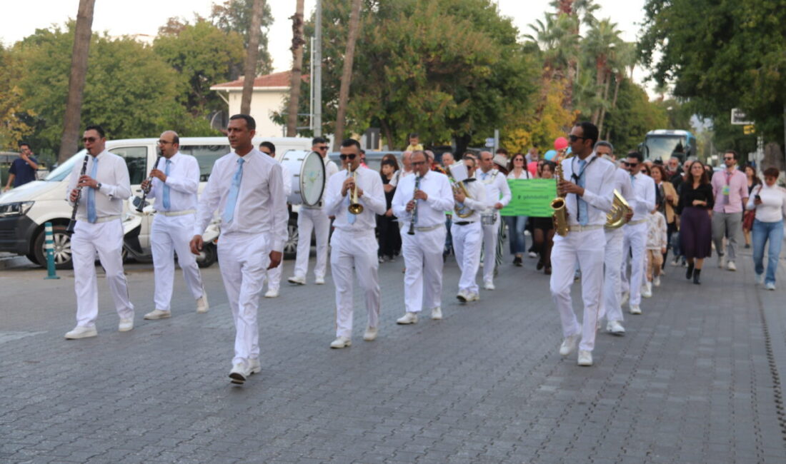 Muğla'nın Fethiye ilçesinde bu yıl 3'üncüsü düzenlenen "Fethiye Uluslararası Film