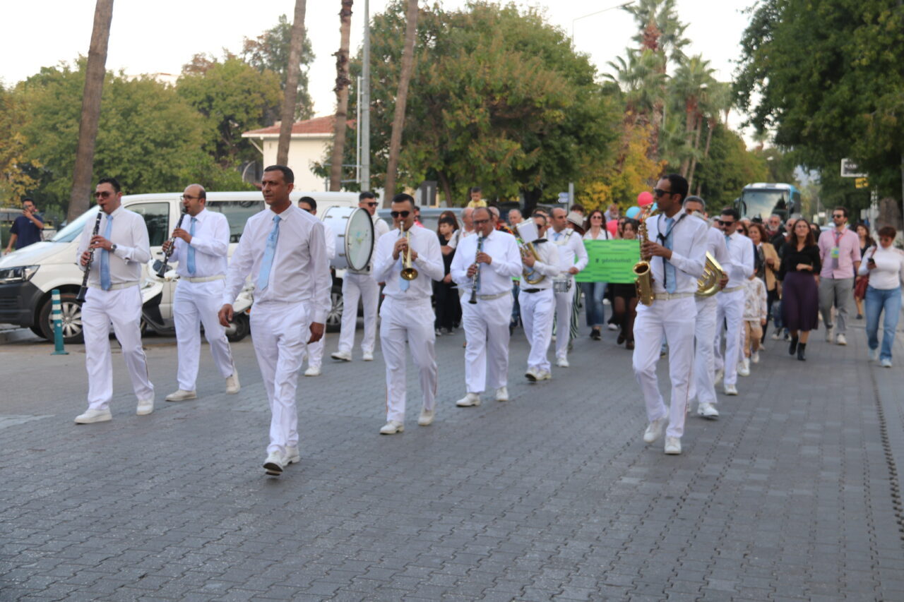  Muğla'nın Fethiye ilçesinde bu yıl 3'üncüsü düzenlenen "Fethiye Uluslararası Film