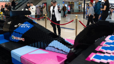 Toplam 400 bin lego parçasıyla yapılan Formula 1 aracı Ankara'da