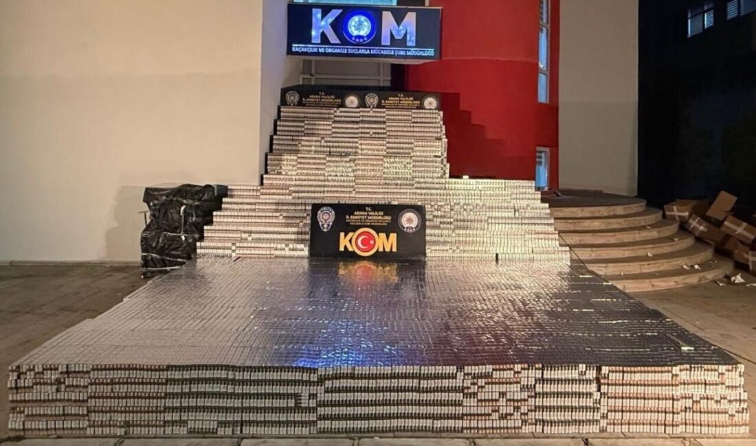Adana'da bir kamyonette 105 bin paket gümrük kaçağı sigara ele