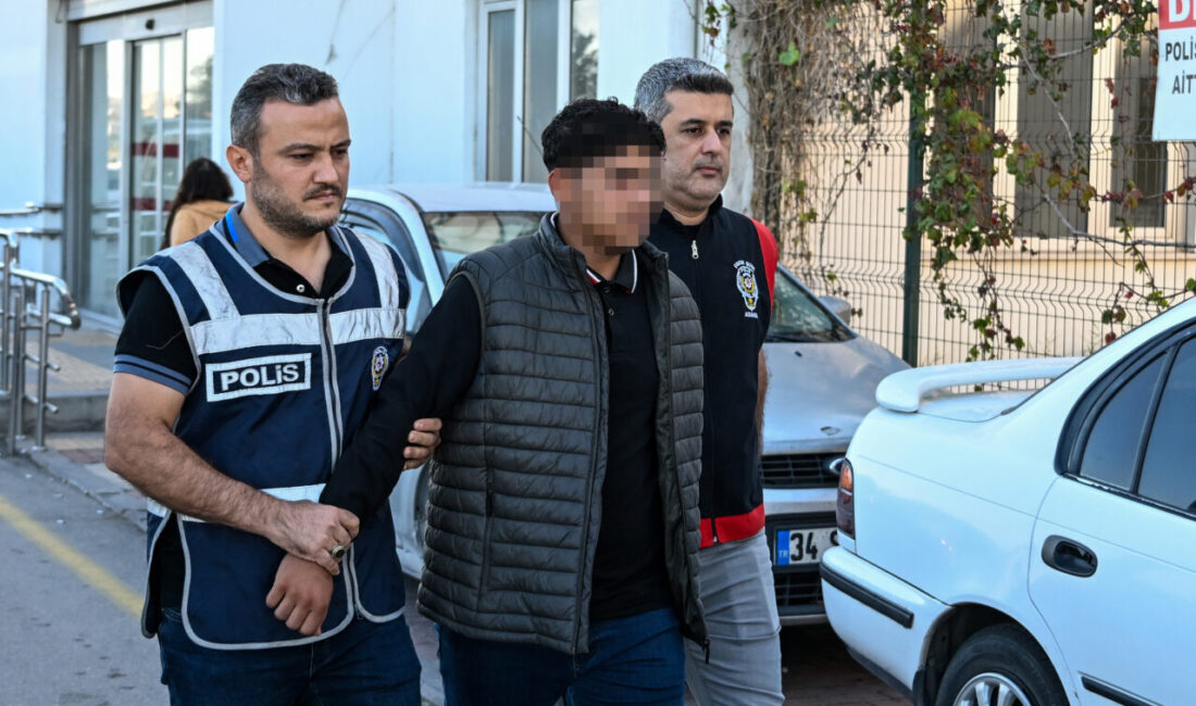 Adana'da 3 lise öğrencisinin yaralandığı bıçaklı kavgayla ilgili gözaltına alınan