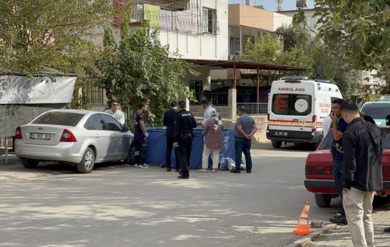 Adana'nın merkez Sarıçam ilçesinde bir kişi sokakta pompalı tüfekle vurularak