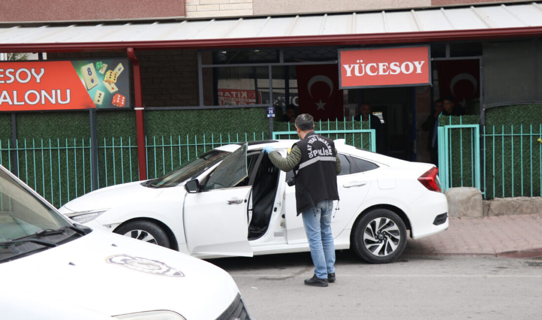 Kayseri'de bir kişi, adliyeden çıkan husumetlisi yerine kazara başka birini