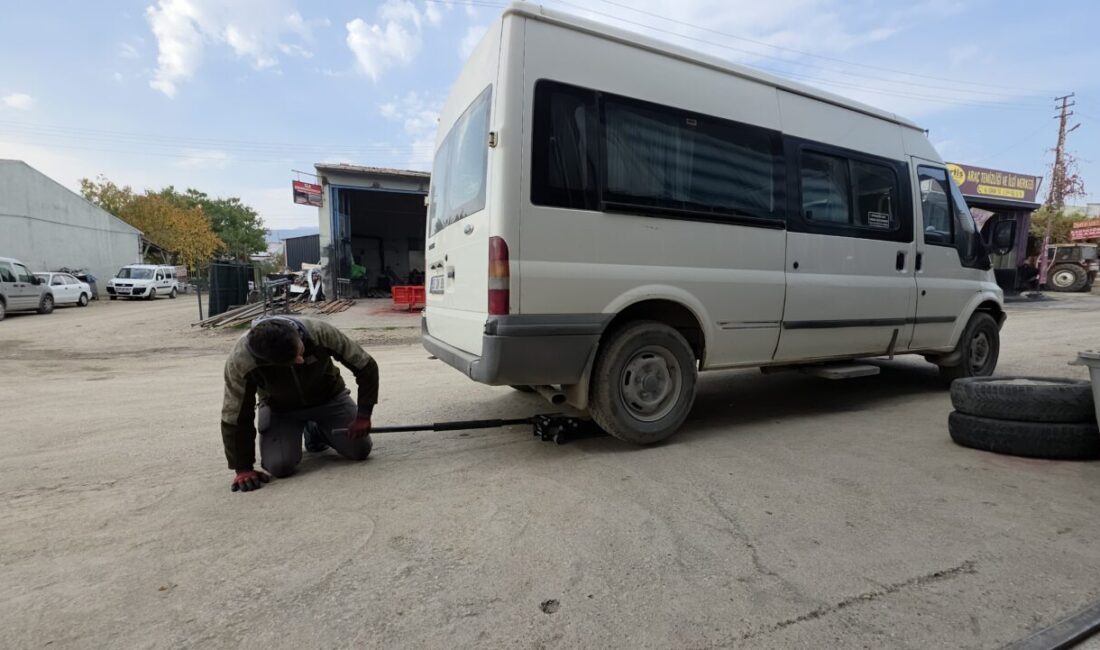 Şehirler arası kara yollarında yolcu ve eşya taşımada kullanılan taşıtlarda