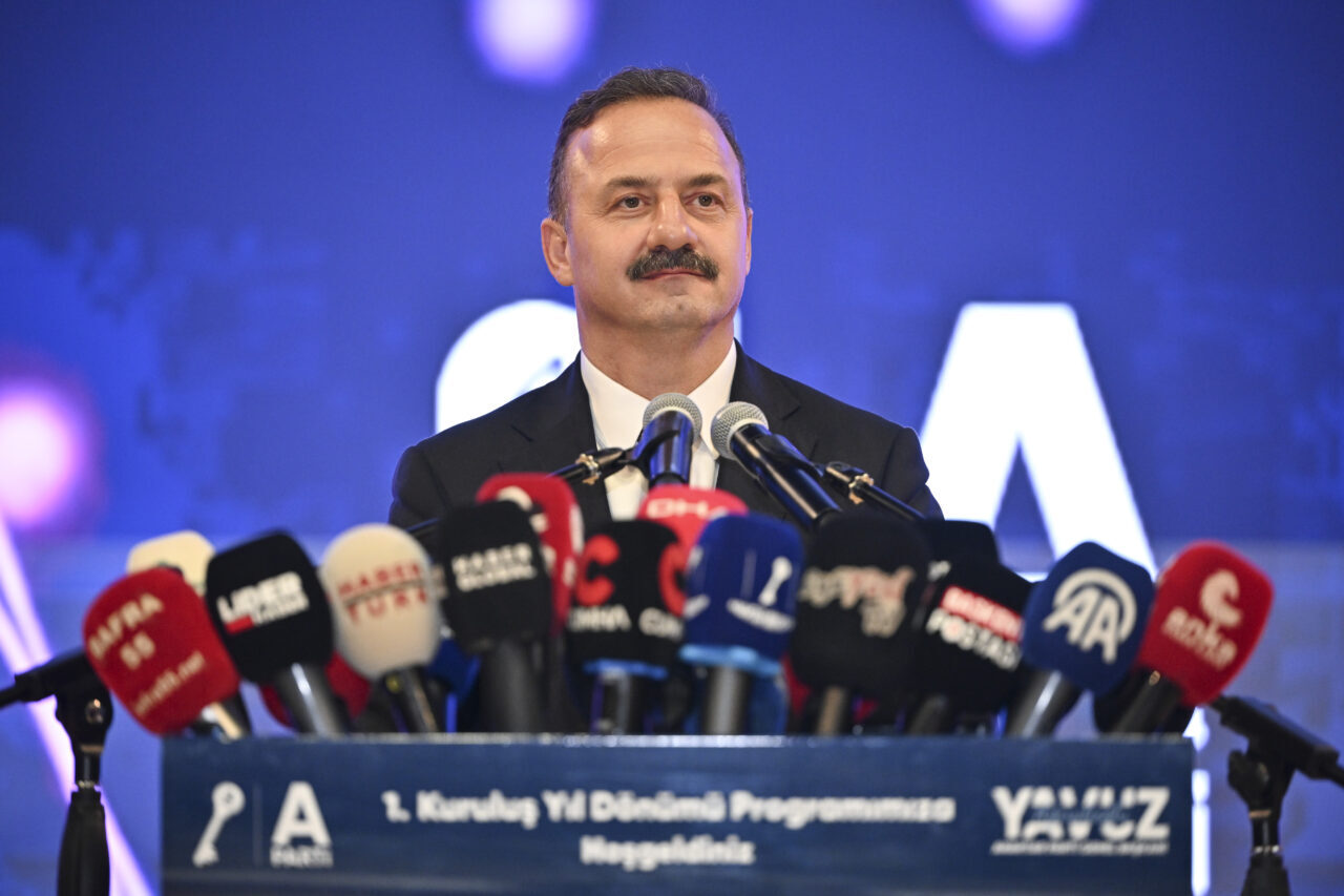 Anahtar Parti Genel Başkanı Yavuz Ağıralioğlu, "Partimiz, sadece bize oy