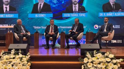 Türk Eximbank Genel Müdürü Ali Güney, e-ihracat yönteminin hızla büyümeye