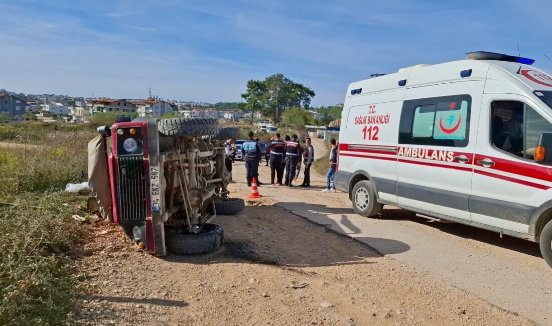 Antalya'nın Manavgat ilçesinde turistleri taşıyan iki safari aracının çarpışması sonucu