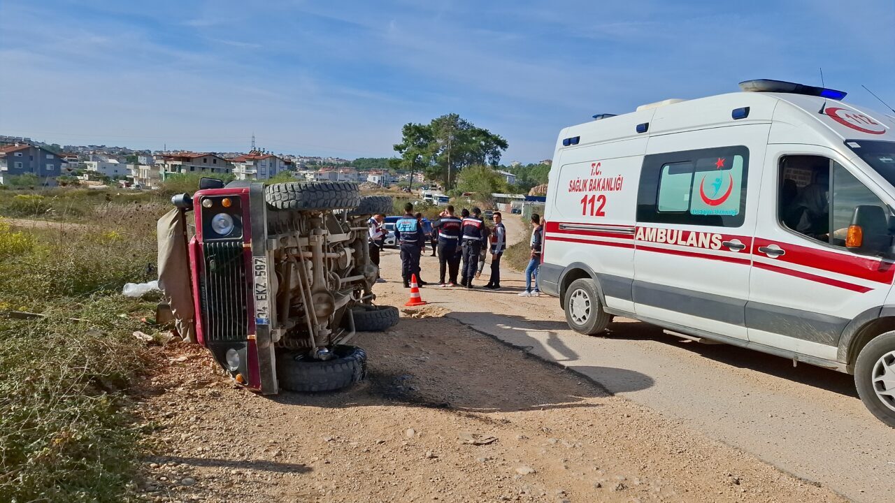 Antalya'nın Manavgat ilçesinde turistleri taşıyan iki safari aracının çarpışması sonucu