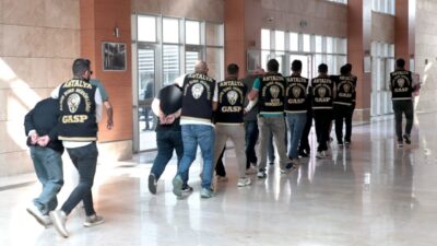Antalya'nın Muratpaşa ilçesinde bir iş yerine patlayıcıyla yapılan saldırıyla ilgili