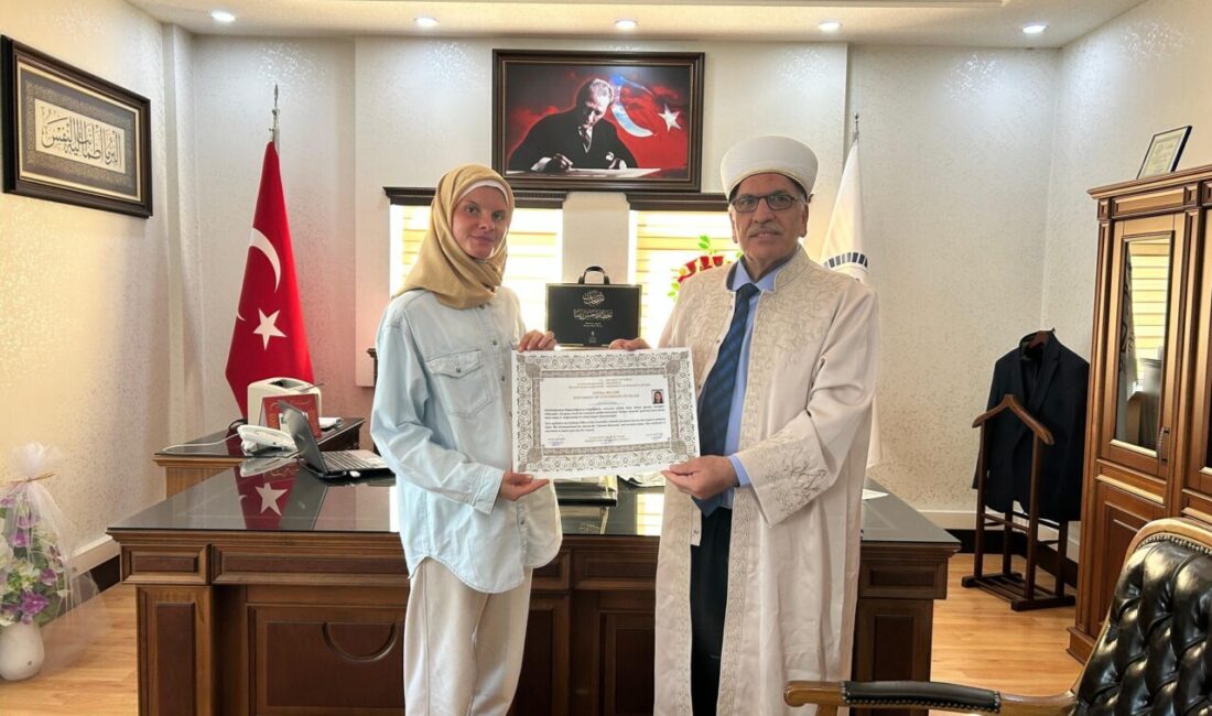 Antalya'nın Serik ilçesinde tatil yapan Polonyalı gazeteci Alexandra Zielinska düzenlenen