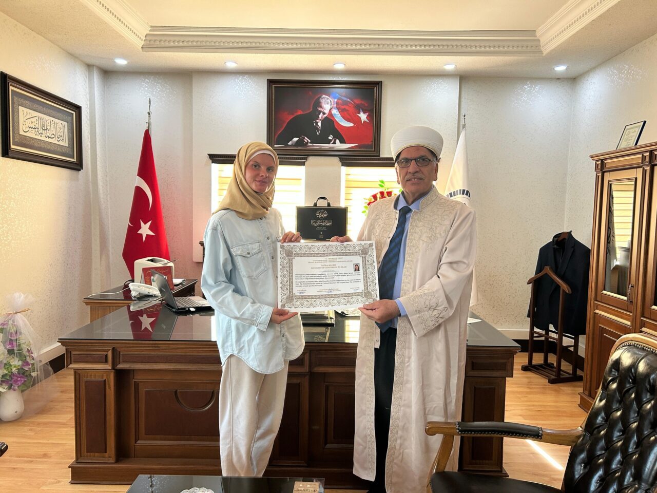 Antalya'nın Serik ilçesinde tatil yapan Polonyalı gazeteci Alexandra Zielinska düzenlenen