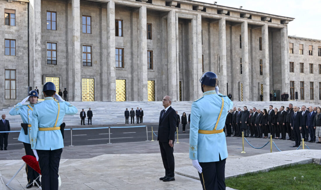 Türkiye Cumhuriyeti'nin kurucusu Gazi Mustafa Kemal Atatürk'ün ebediyete intikalinin 87.