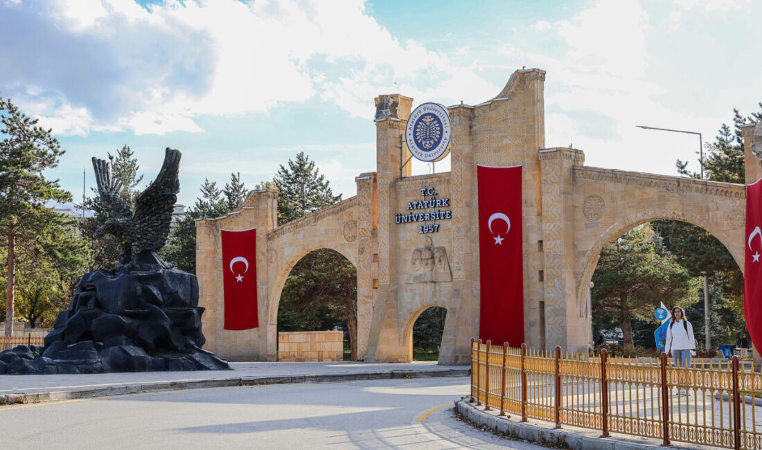 Atatürk Üniversitesi, dünyada önde gelen üniversitelerin bilimsel araştırma performanslarını değerlendiren