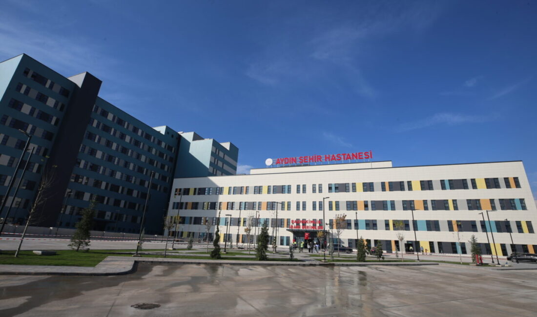 Aydın Valisi Yakup Canbolat, Şehir Hastanesi'nin Aralık ayında açılacağını söyledi.