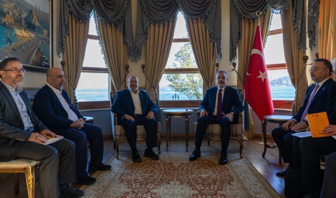Dışişleri Bakanı Hakan Fidan, İstanbul'da Hamas Siyasi Büro üyeleriyle görüştü.