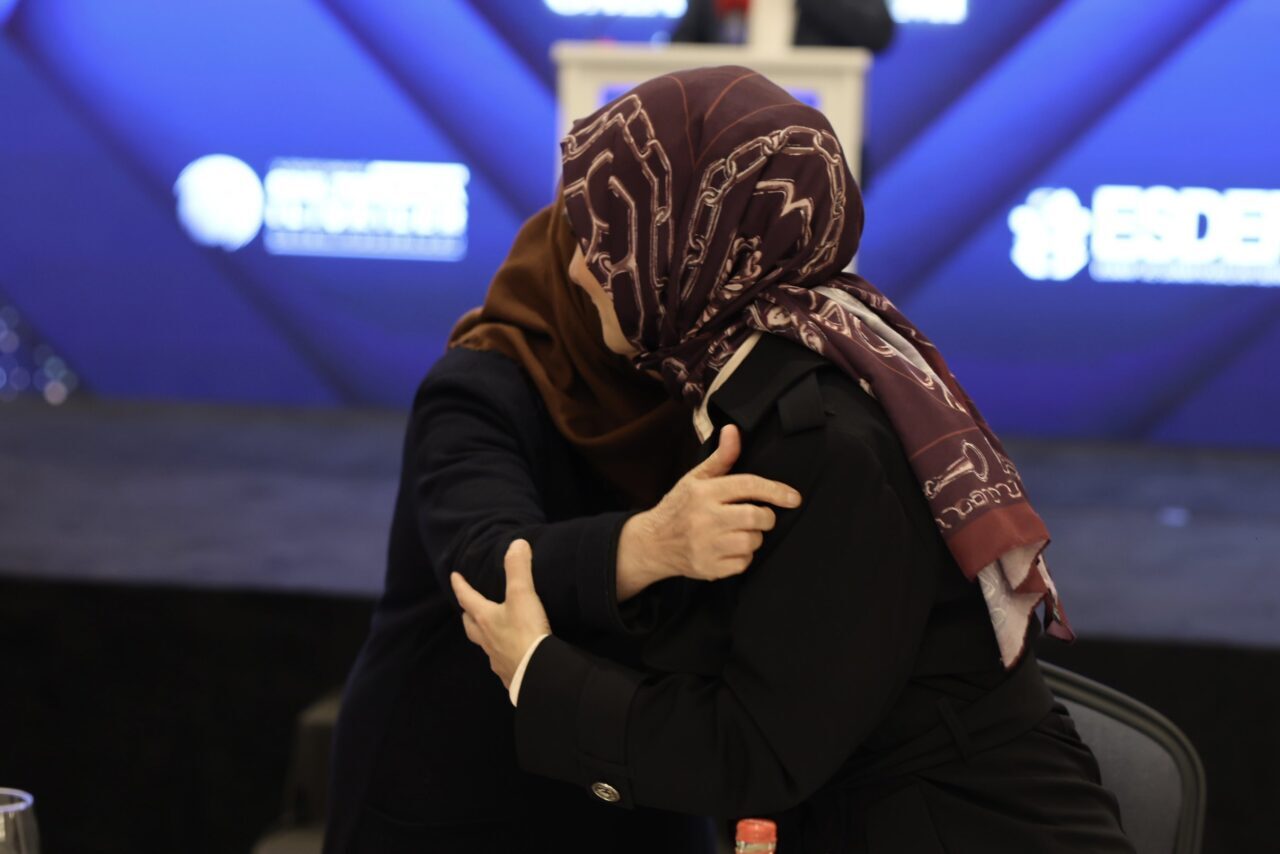 Aile ve Sosyal Hizmetler Bakanı Mahinur Özdemir Göktaş, Esnaf ve