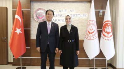 Aile ve Sosyal Hizmetler Bakanı Mahinur Özdemir Göktaş, Güney Kore