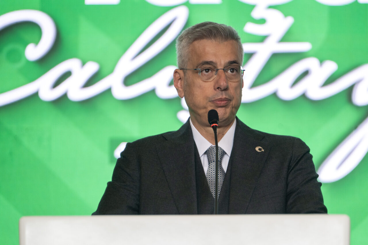 Sağlık Bakanı Kemal Memişoğlu, "Sağlık, sadece sağlıkçıların veya sağlık politikalarının