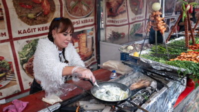  Başkentte, Türkiye'nin çeşitli bölgelerinden kahvaltı ürünlerinin tanıtıldığı "Peynir ve Kahvaltı