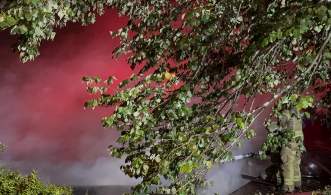 İstanbul Beykoz'da, bir etkinlik alanındaki restoranda çıkan yangın itfaiye ekiplerince