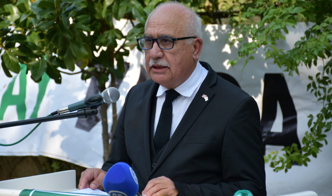 Bilecik'te, Yeşilay Danışmanlık Merkezi (YEDAM) danışanlarının resim ve el işi