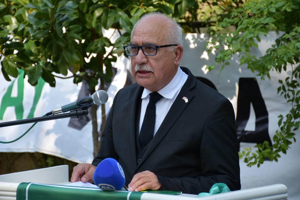 Bilecik'te, Yeşilay Danışmanlık Merkezi (YEDAM) danışanlarının resim ve el işi