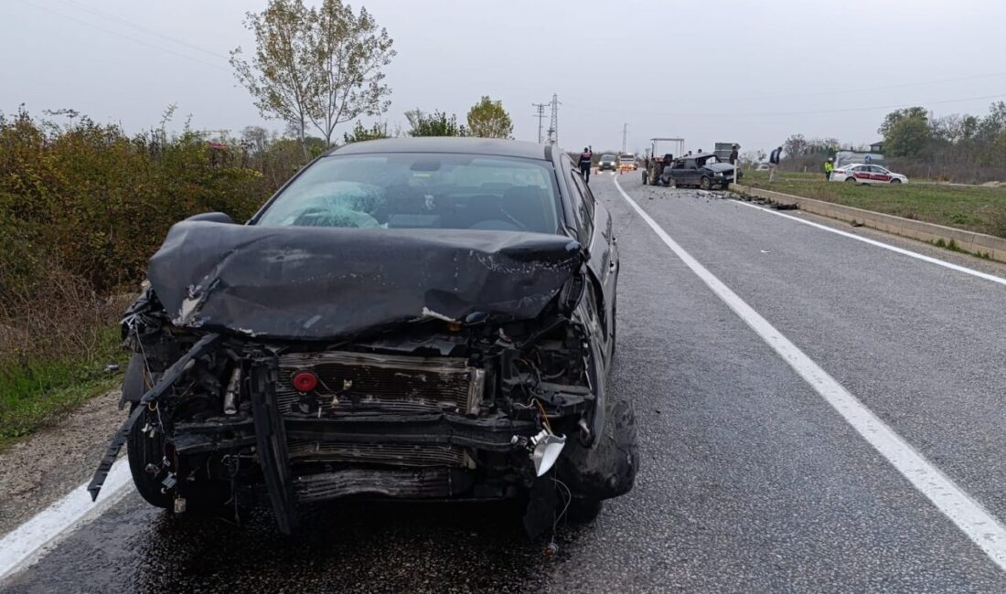 Bursa'nın Yenişehir ilçesinde iki otomobilin çarpıştığı kazada 1 kişi hayatını