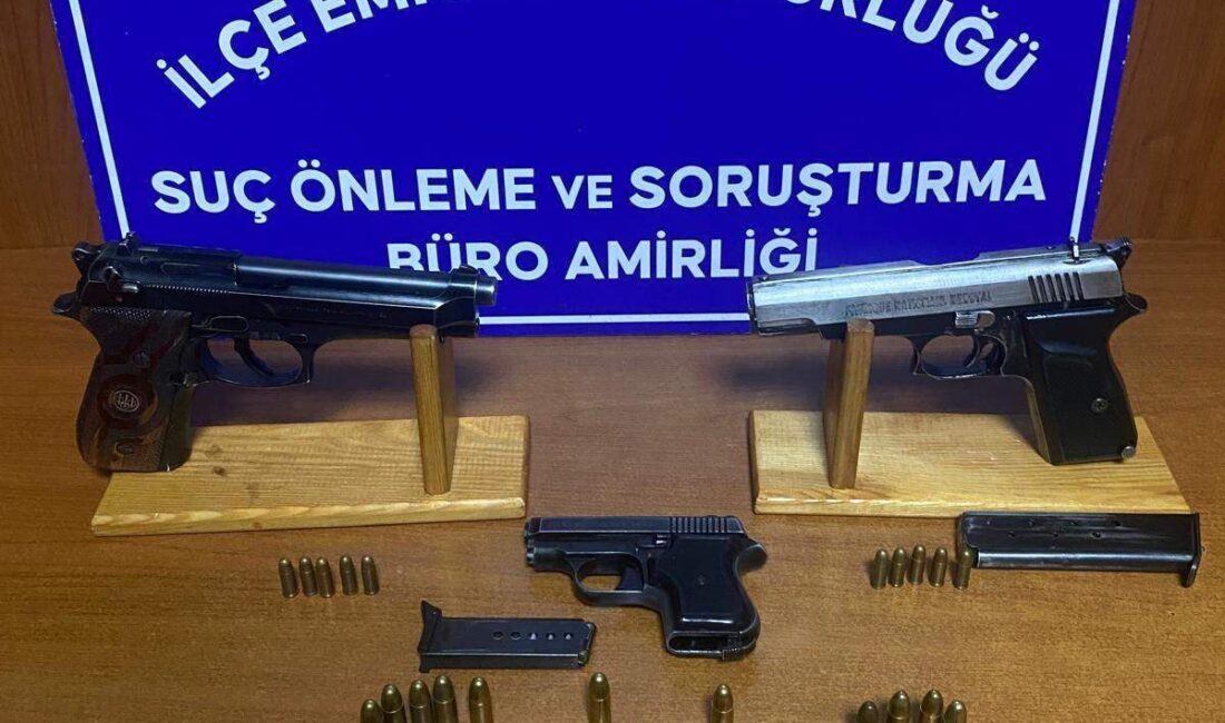 Bursa'nın Osmangazi ilçesinde yasa dışı silah imalatına yönelik operasyonda 3
