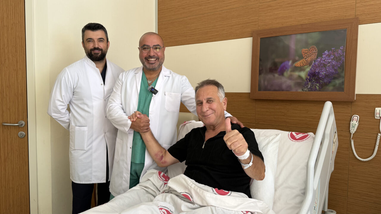  İstanbul’da yaşayan ve 10 yılı aşkın süredir hipertansiyona bağlı kronik