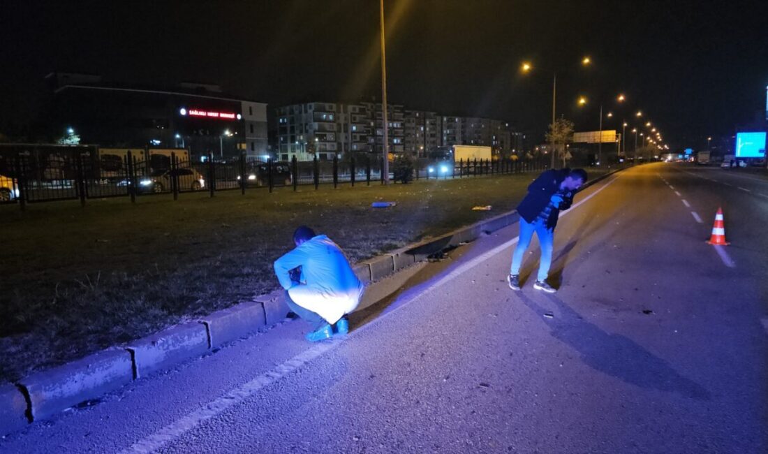 Çorum'da yolun karşısına geçmeye çalışırken tırın çarpması sonucu ağır yaralanan
