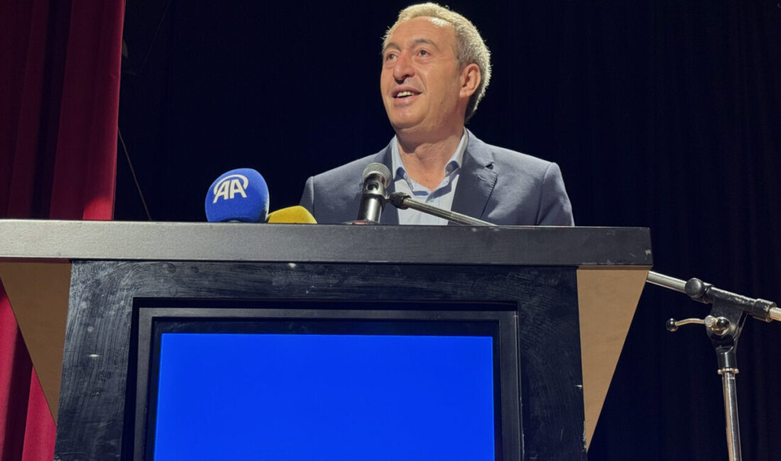 DEM Parti Eş Genel Başkanı Tuncer Bakırhan, terör örgütü PKK'nın