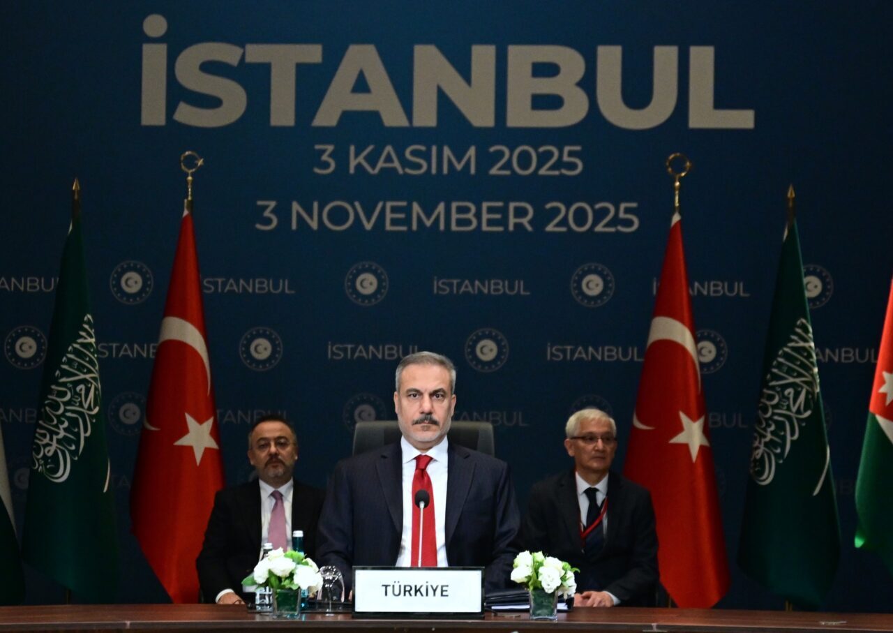 Dışişleri Bakanı Hakan Fidan'ın ev sahipliğinde İstanbul'da düzenlenen Gazze konulu