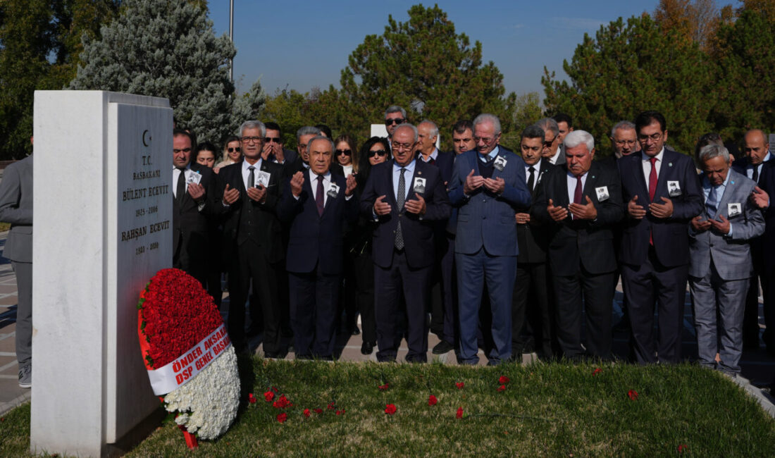  DSP Genel Başkanı Önder Aksakal, vefatının 19. yılı dolayısıyla eski