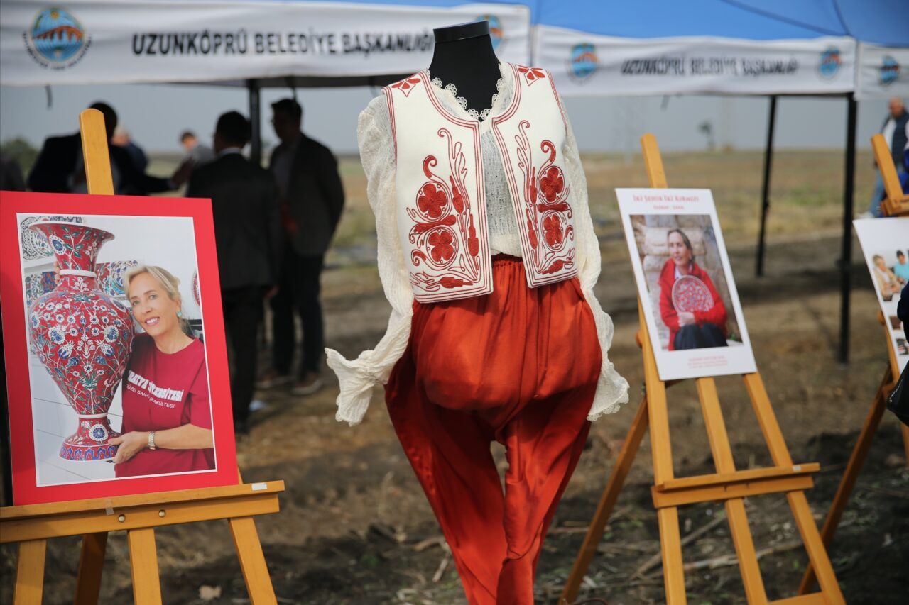 Trakya Üniversitesi (TÜ) Edirne Gülü ve Kırmızısı Uygulama ve Araştırma