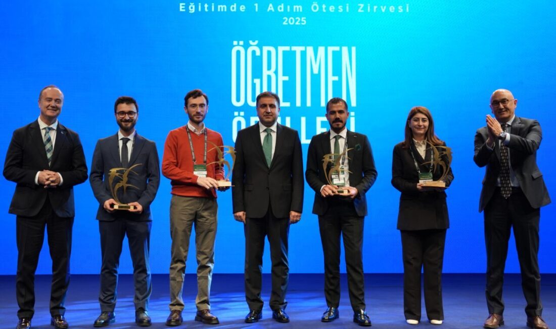 NUN Eğitim ve Kültür Vakfınca düzenlenen "Eğitimde 1 Adım Ötesi