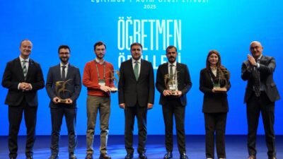 NUN Eğitim ve Kültür Vakfınca düzenlenen "Eğitimde 1 Adım Ötesi