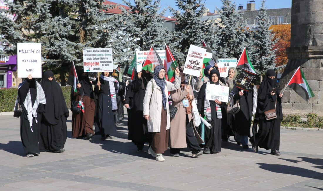 Erzurum'da hekimler ve sağlık çalışanları, İsrail'in Gazze'ye yönelik saldırılarını protesto