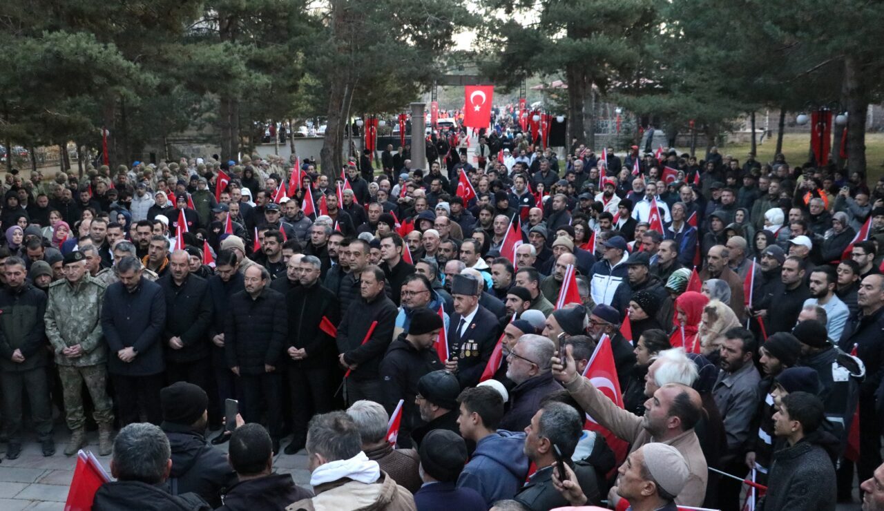  Tarih boyunca Anadolu'nun önemli bir kalesi konumundaki Erzurum'da, 148 yıl