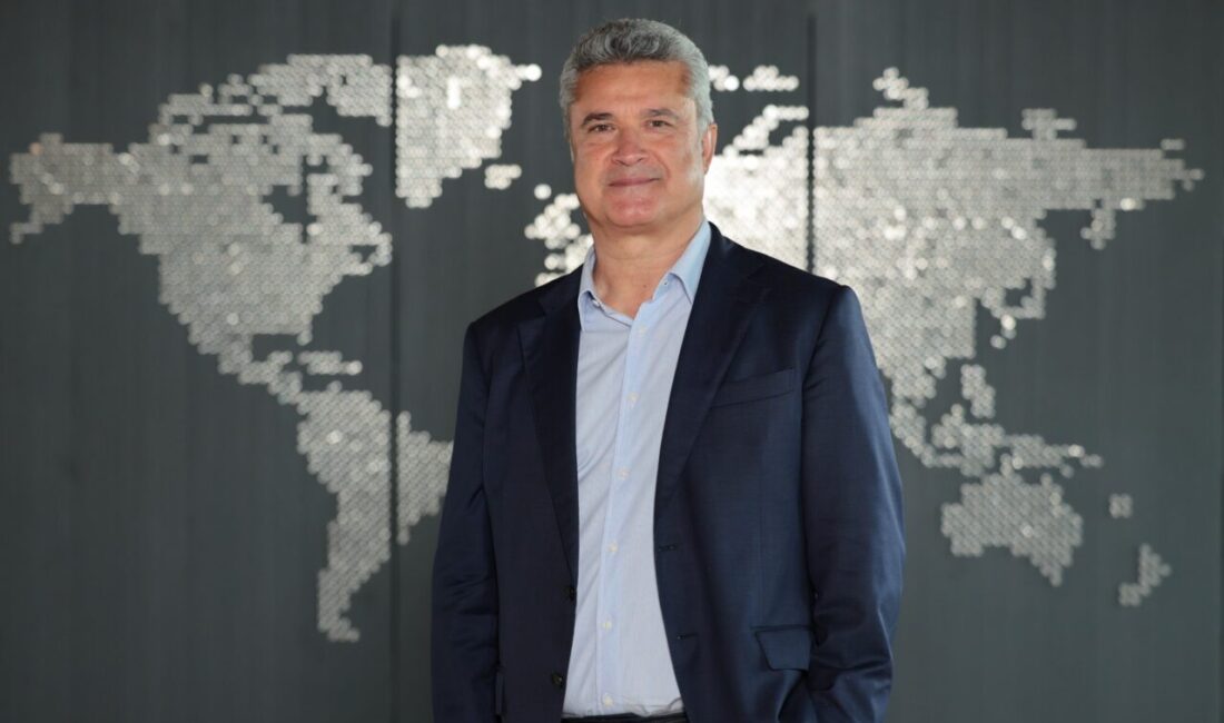 Ernst&Young (EY), 2025 mali yılında küresel gelirlerini geçen yıla oranla