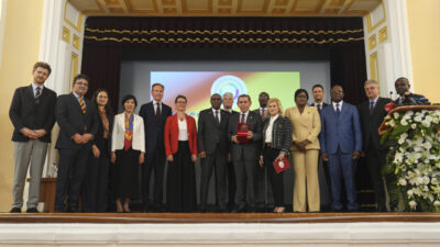 Galatasaray Kulübü Başkanı Dursun Özbek'e, Türkiye'deki Frankofon Elçileri Grubu tarafından