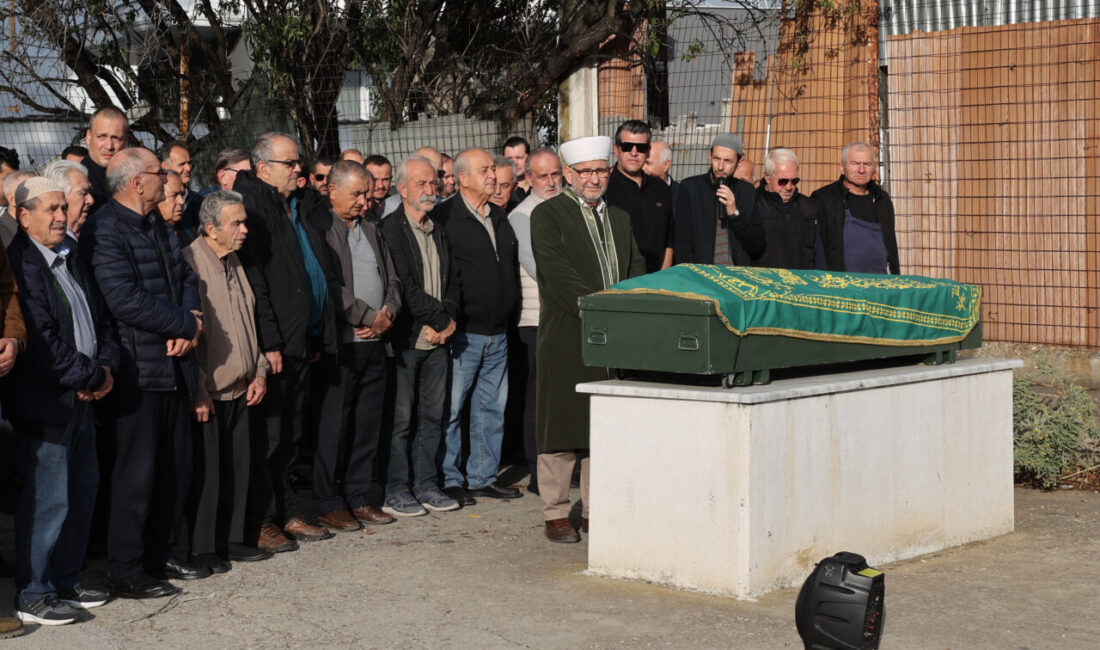 Batı Trakya'da uzun yıllar Anadolu Ajansı (AA) muhabiri olarak görev