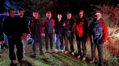 Son dakika: Bursa Uludağ'da ormanda kaybolan 4 genç, ekiplerin çalışmasıyla